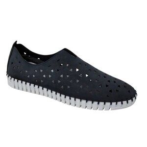 NEW! Eric Michael Women's Inez Black Slip-On Laser Cut Leather Shoes  EU 36 US 6